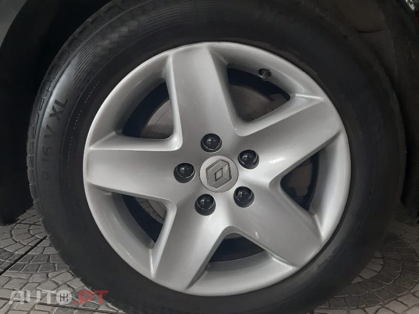 Renault Grand Scénic Dynamique 1.5 DCI 110 CV