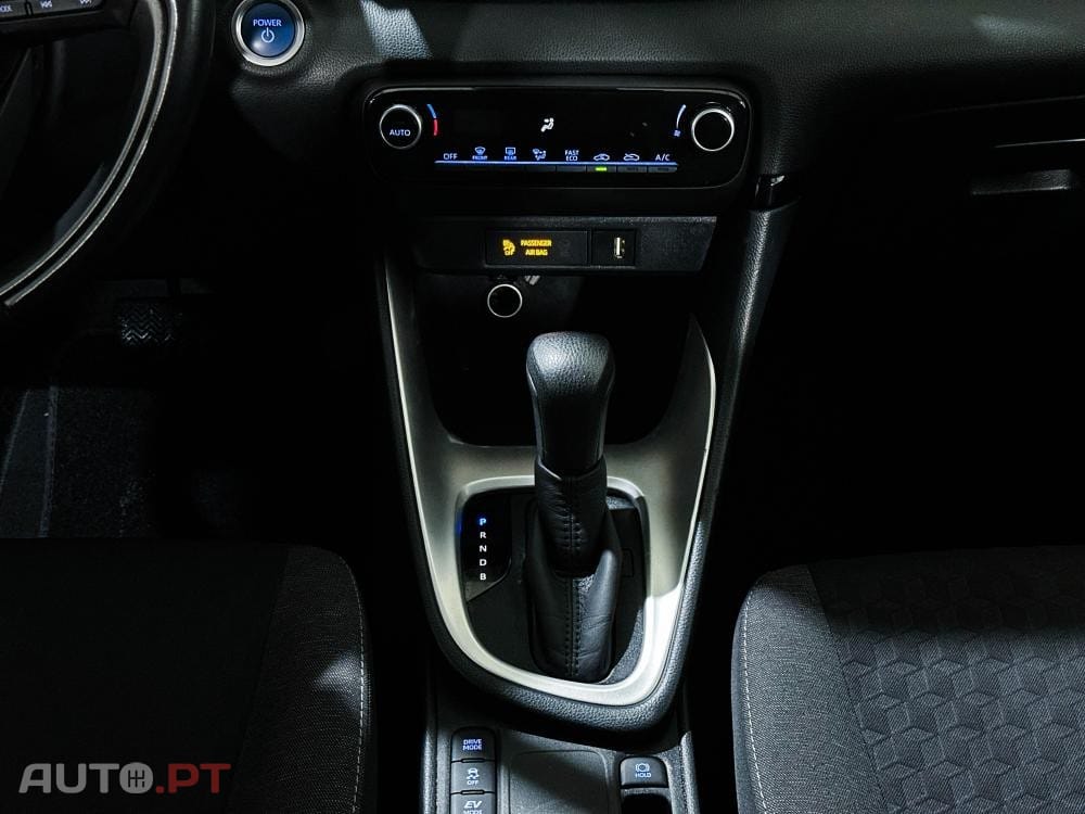 Toyota Yaris Hybrid Dynamic Edition