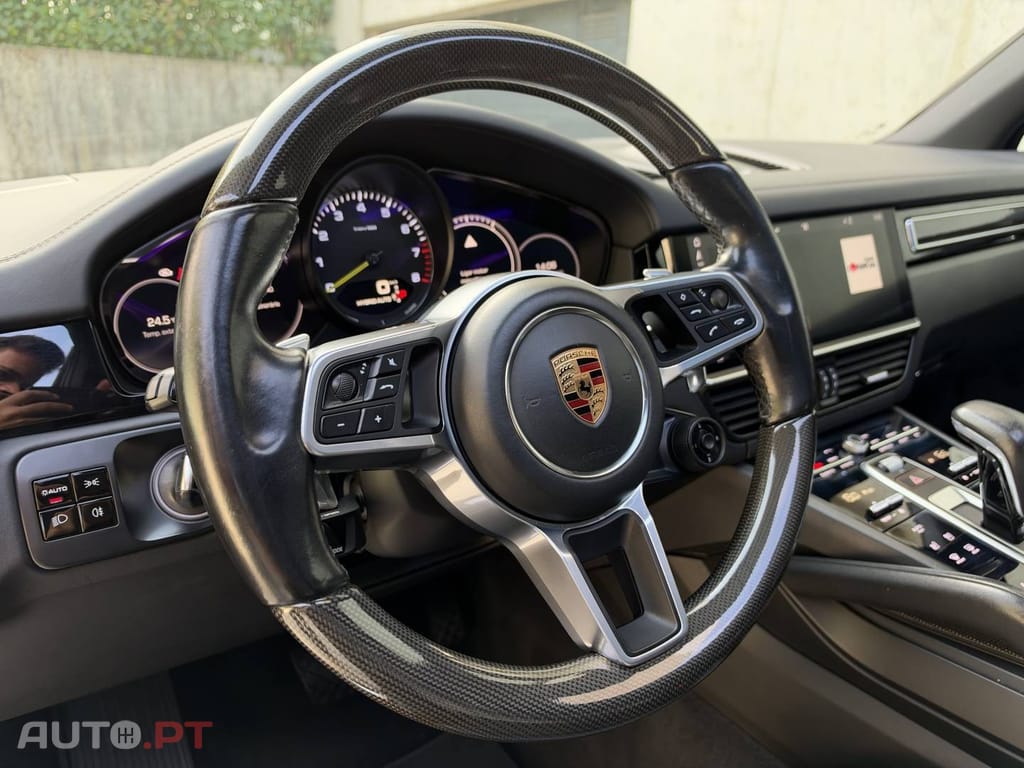 Porsche Cayenne E-Hybrid Platinum Edition