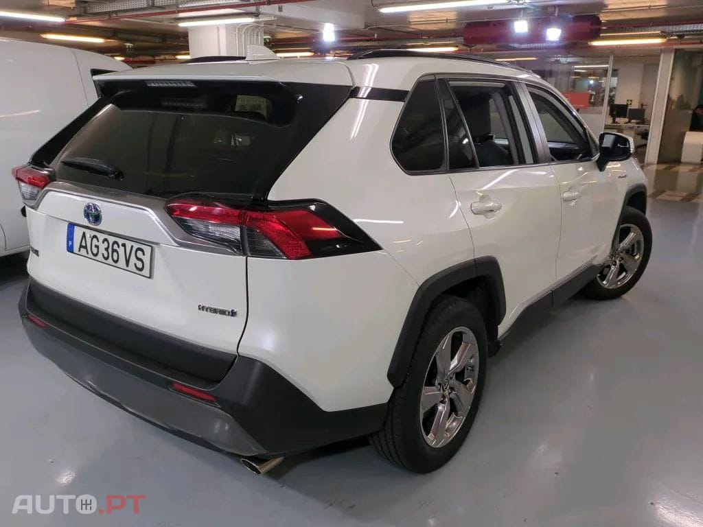 Toyota RAV4 2.5 HDF Comfort