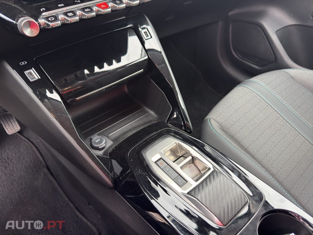 Peugeot E-208 50 kWh Allure
