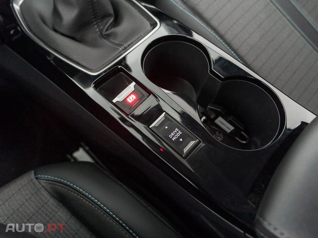 Peugeot 2008 1.5 BlueHDi Allure