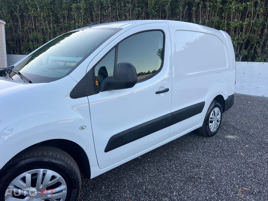 Citroen Berlingo 1.6 HDi 800 3L Longo