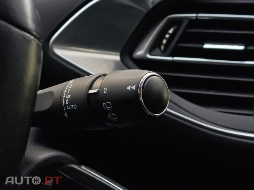 Peugeot 308 SW 1.6 BlueHDi Allure EAT6