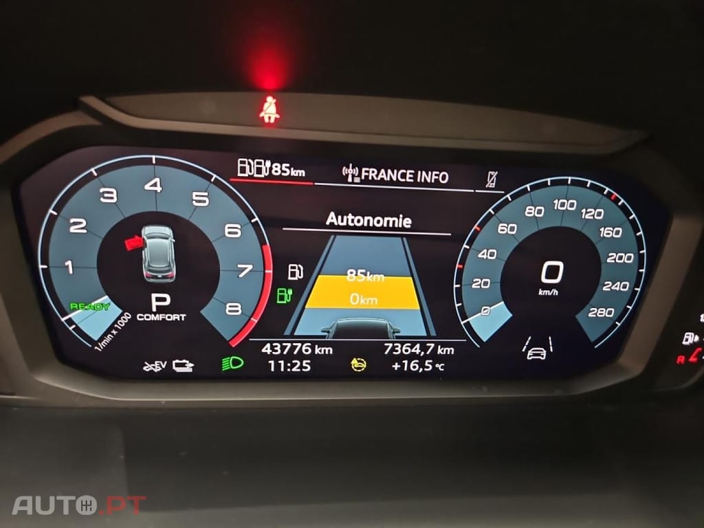 Audi Q3 45 TFSIe S line Design
