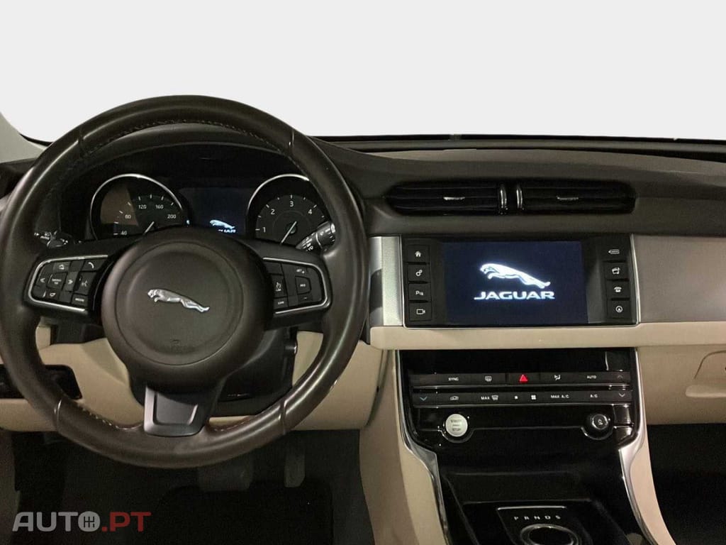 Jaguar XF 2.0 D Prestige Aut.