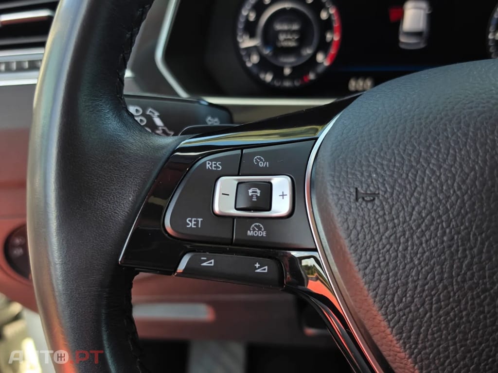 Volkswagen Tiguan 2.0 TDI Highline DSG 4Motion