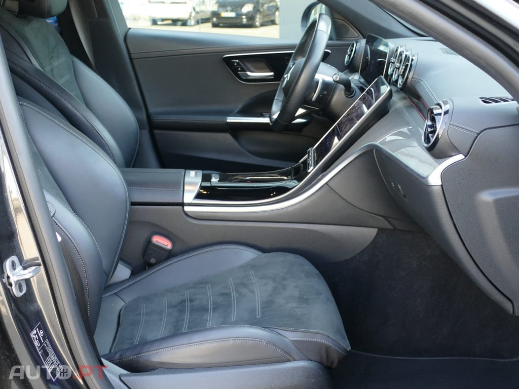 Mercedes-Benz C 300 e AMG Line