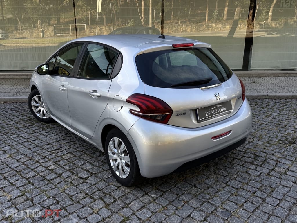 Peugeot 208 1.6 BlueHDi