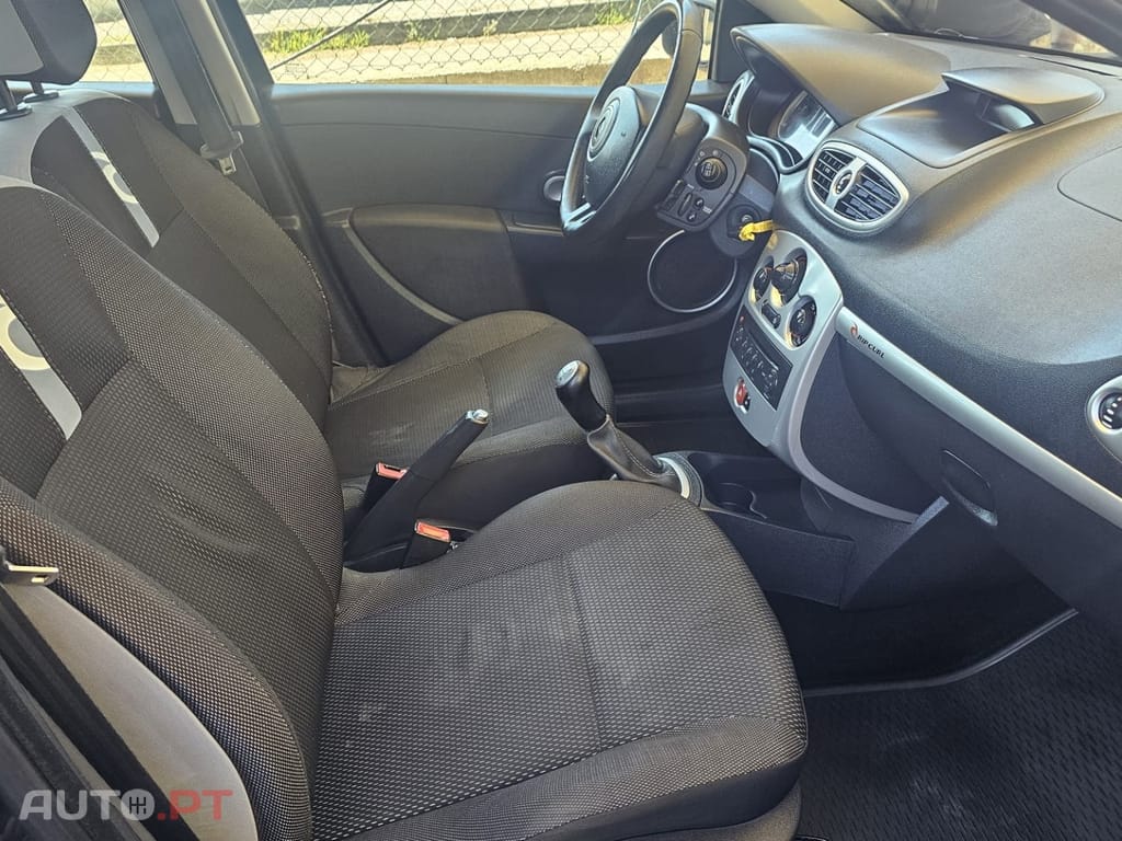 Renault Clio 1.2 16V Rip Curl II