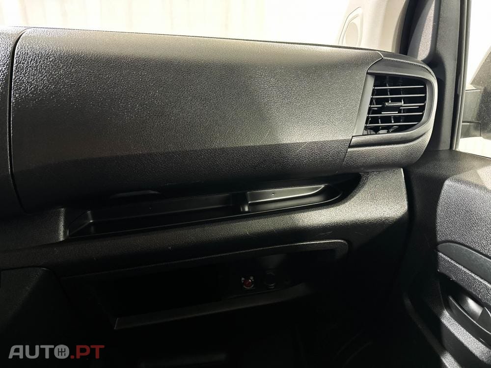 Toyota Proace Eletric 75kWh 136cv Business Line