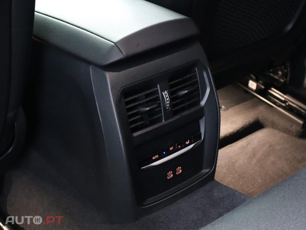BMW 320 d Auto