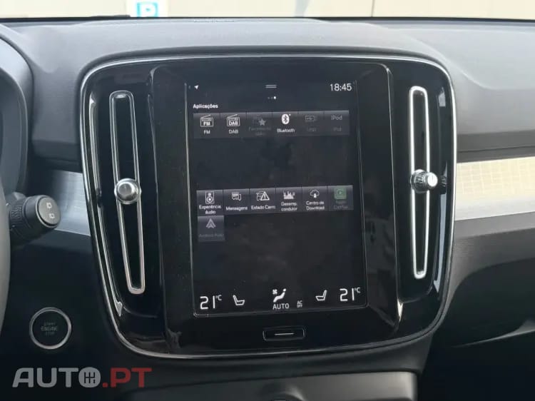 Volvo XC40 1.5 T2 Plus Dark Auto