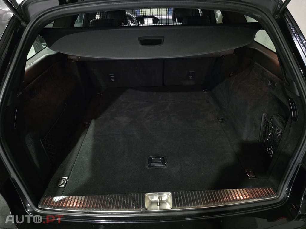 Mercedes-Benz E 300 BlueTEC Hybrid Elegance