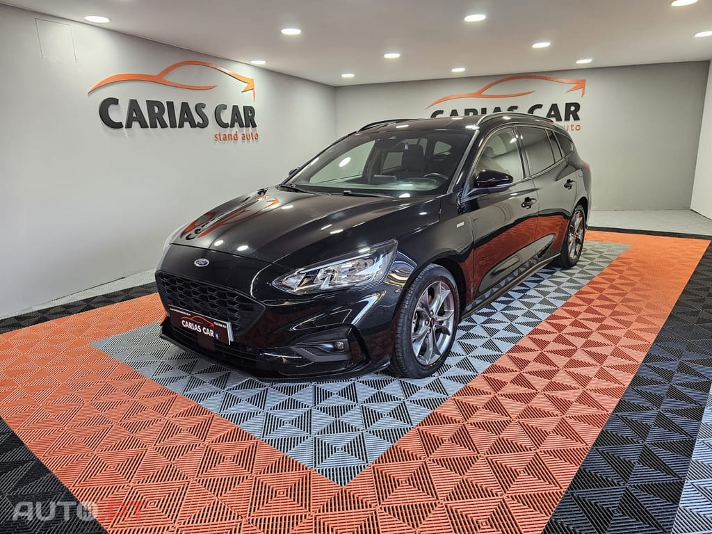 Ford Focus SW 1.5 TDCi EcoBlue ST-Line