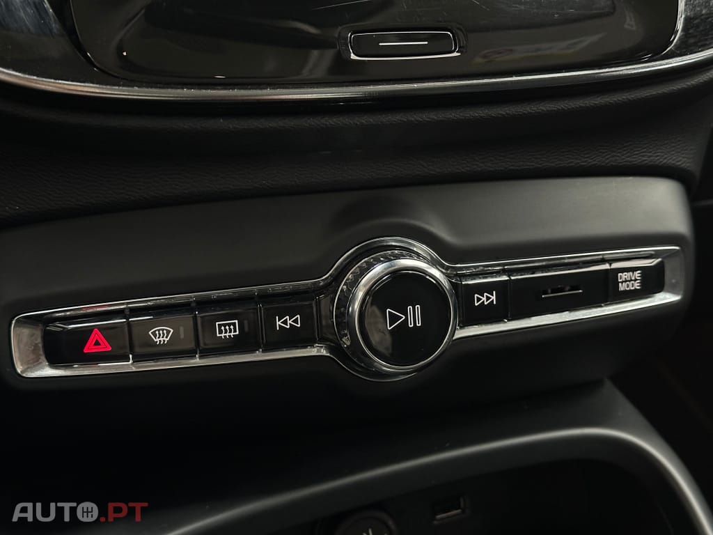 Volvo XC40 T5 PHEV Inscription Expression