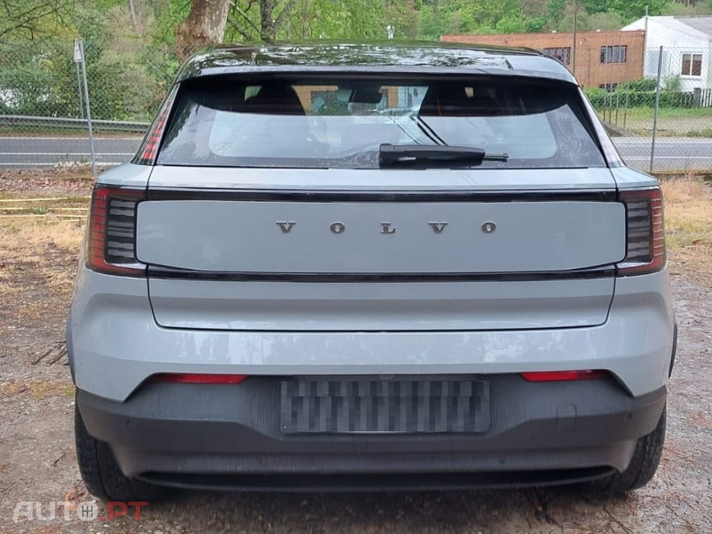 Volvo EX30 69 kWh Single Motor Extended Range Core