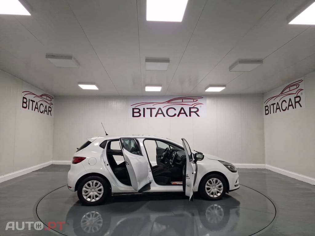Renault Clio SSOCIETE 1.5 DCI 90CV ZEN GPS IVA DEDUTIVELL