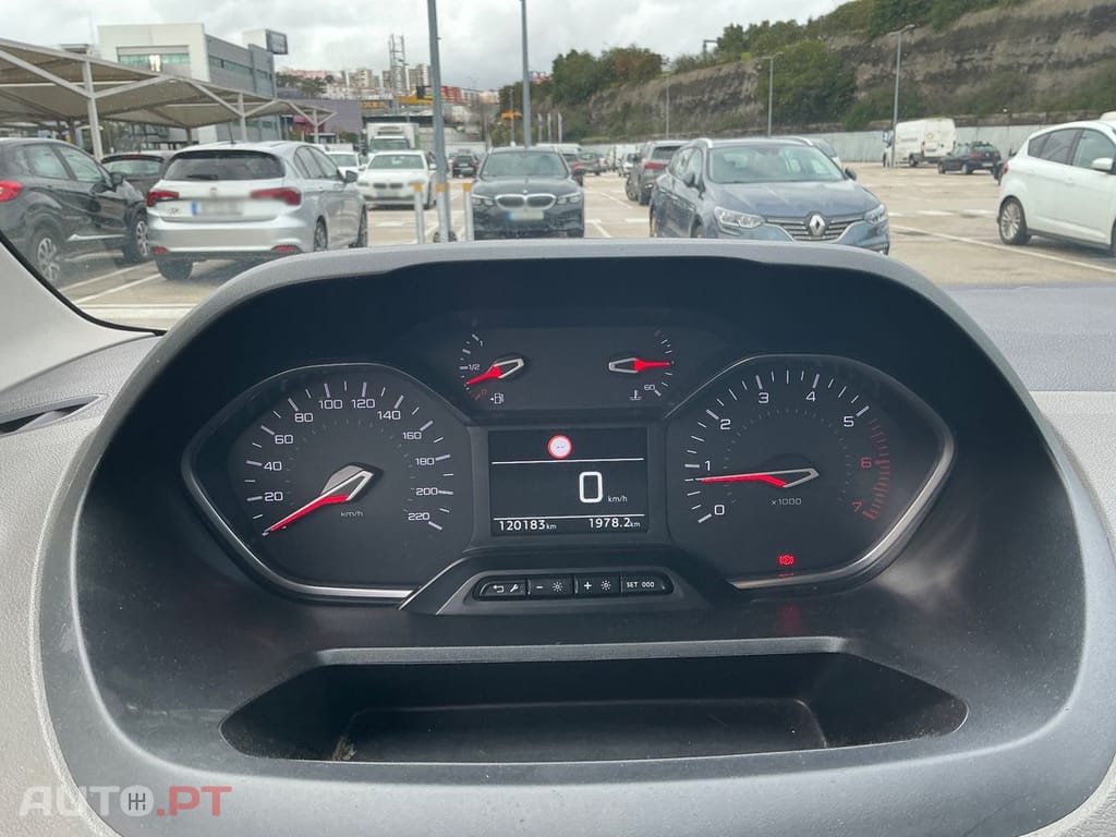 Peugeot Rifter 1.5 BlueHDi Active