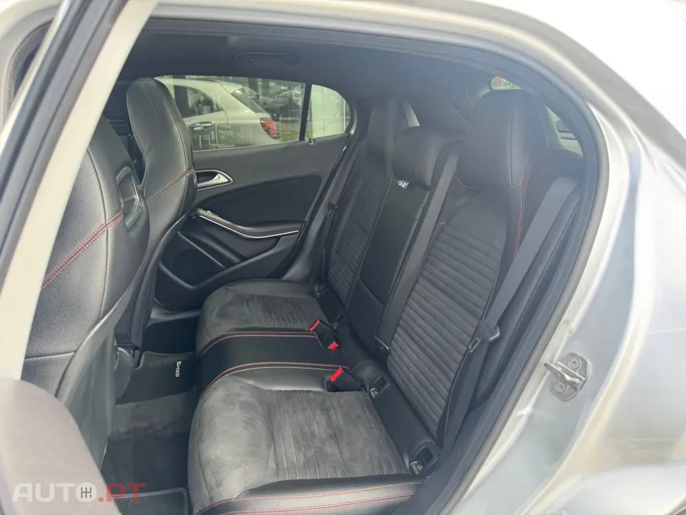 Mercedes-Benz GLA 200 d 7G-DCT AMG Line