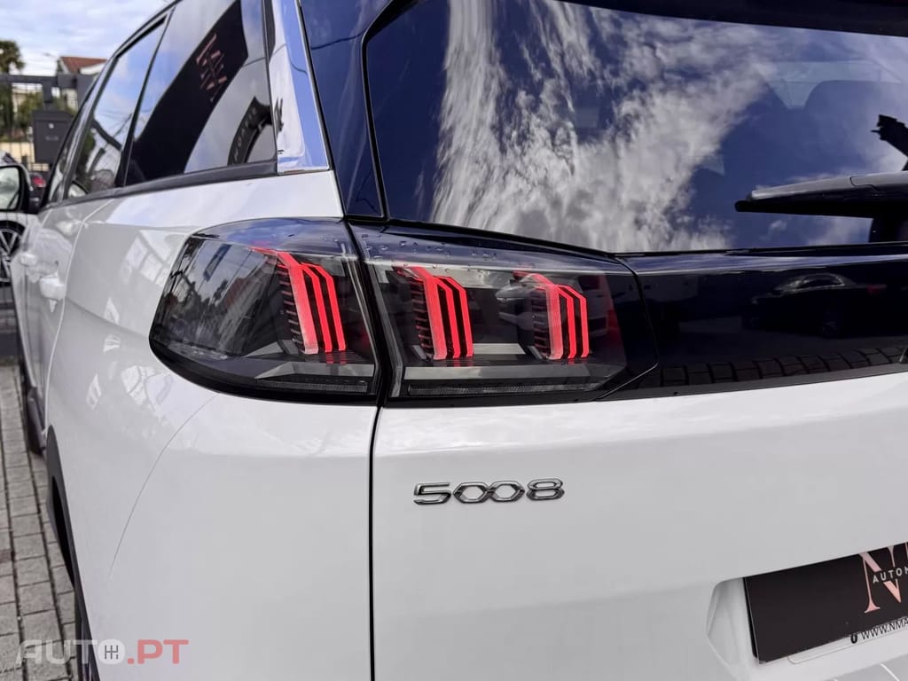 Peugeot 5008 1.5 BlueHDi Allure EAT8