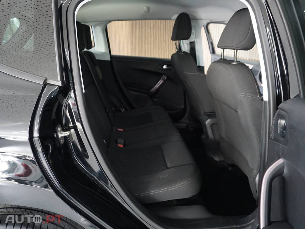 Peugeot 2008 1.2 Style