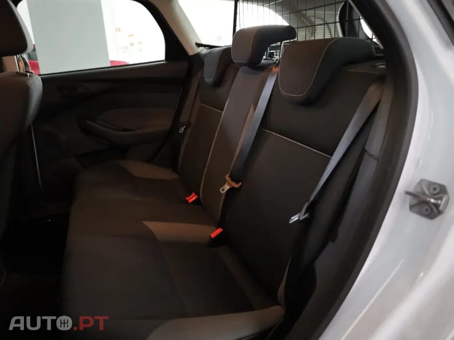 Ford Focus 1.0 EcoBoost S&S COOL&CONNECT