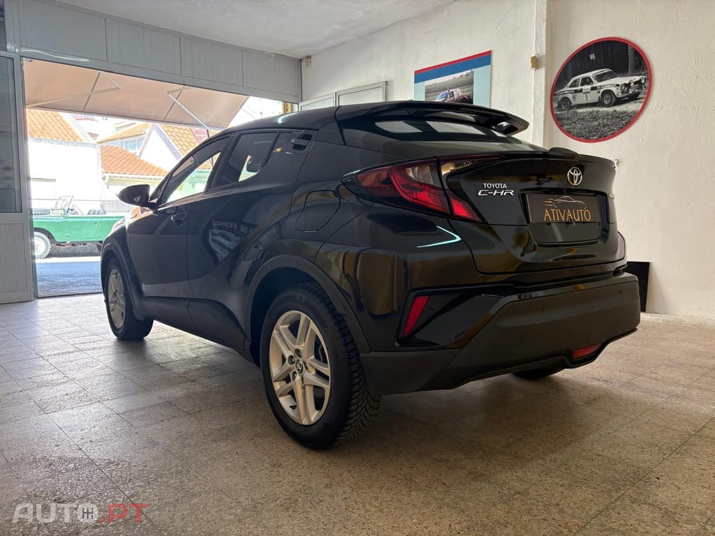 Toyota C-HR 1.8 Hybrid Exclusive