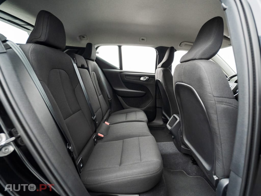 Volvo XC40 1.5 T2 Momentum Core