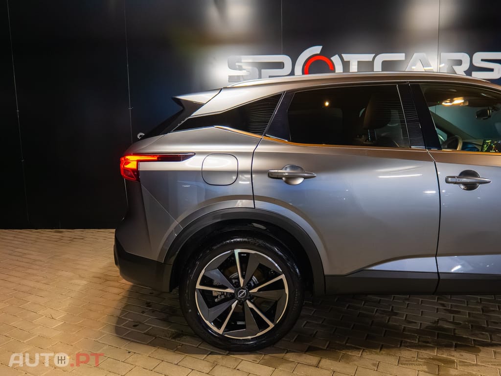 Nissan Qashqai 1.3 DIG-T Tekna SKY