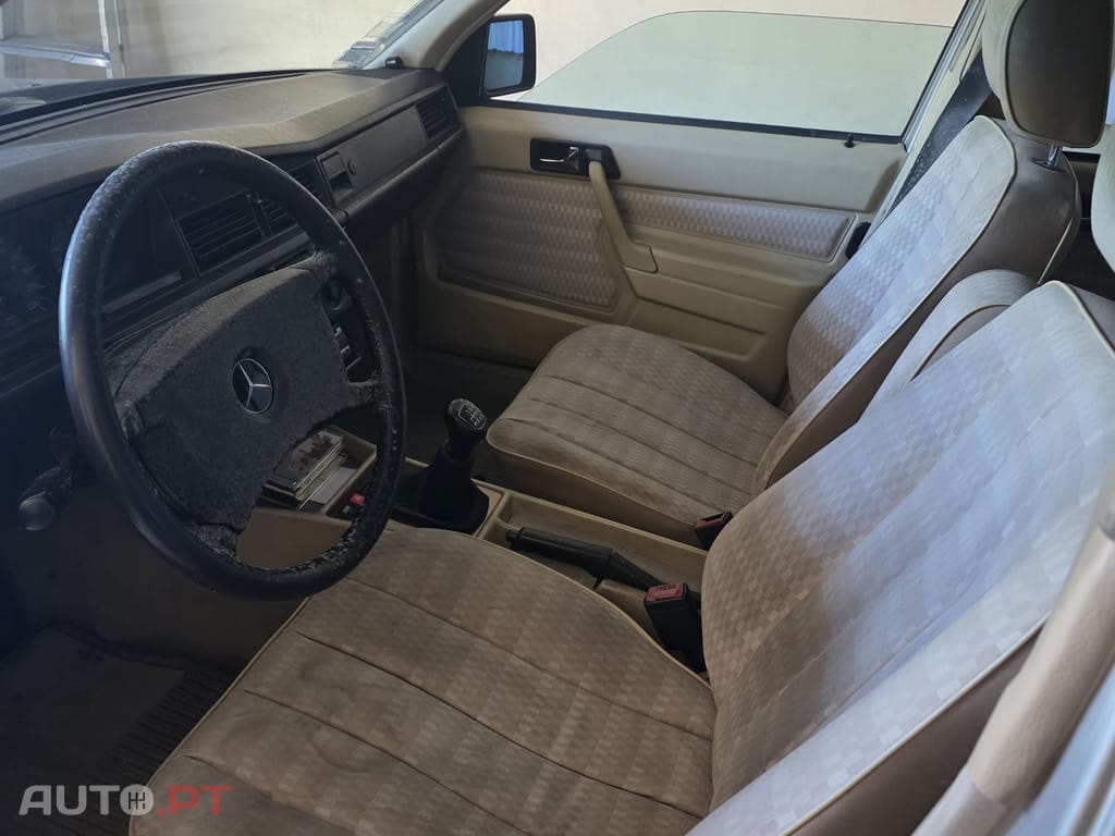 Mercedes-Benz 190 2.5 Turbo