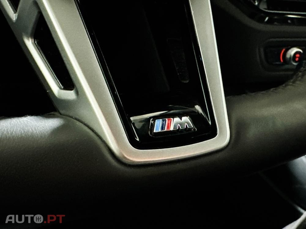 BMW 330 e Pack Desportivo M Auto