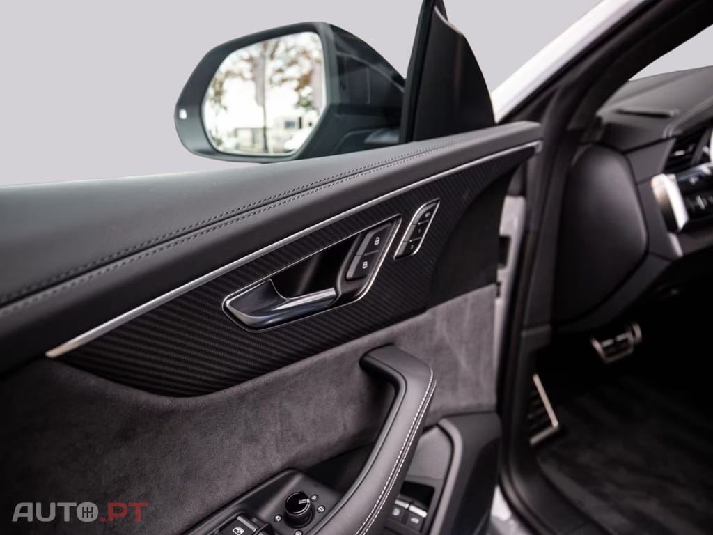 Audi Q8 TFSI e Competition I.V.A DEDUTIVEL 