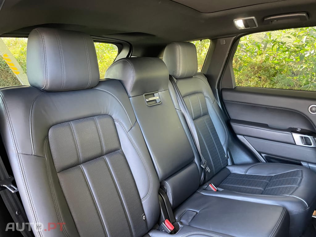 Land Rover Range Rover Sport P400e Hybrid SE