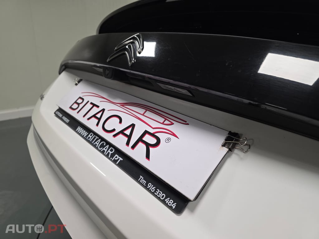 Citroën e-C4 50 kWh Shine — fotografia 47