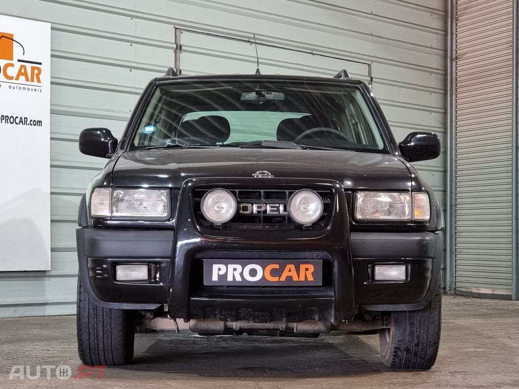 Opel Frontera 2.2 DTi Sport