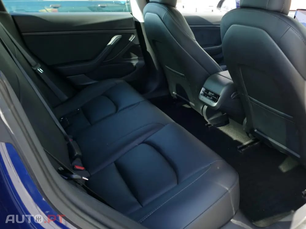 Tesla Model 3 Tração Traseira