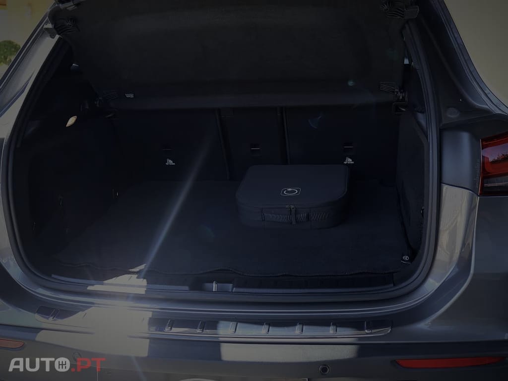 Mercedes-Benz EQA 250 AMG Line