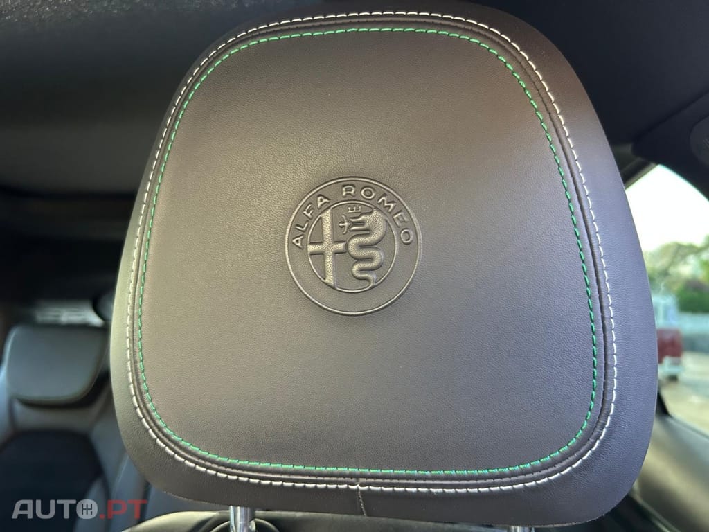 Alfa Romeo Stelvio V6 2.9 Bi-Turbo AT8-Q4 Quadrifoglio