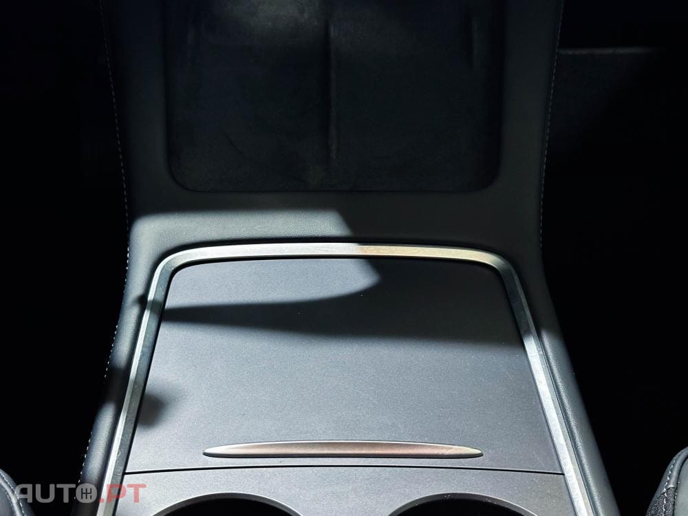 Tesla Model 3 Standard Range Plus RWD