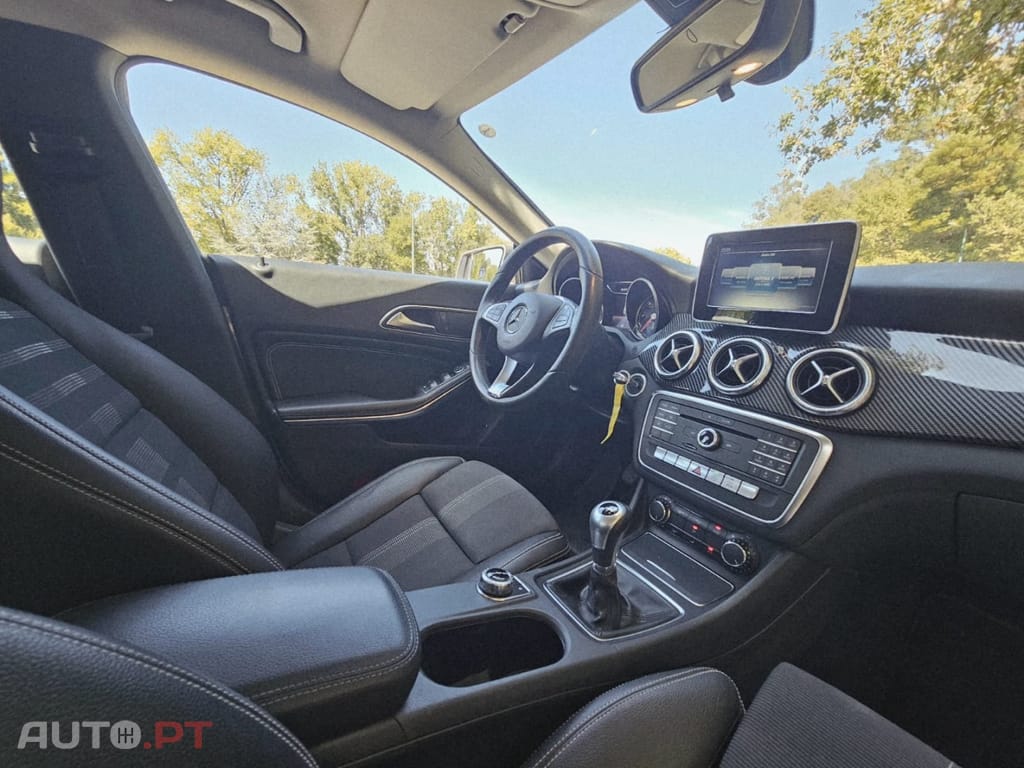 Mercedes-Benz CLA 180 (CDI) d Urban