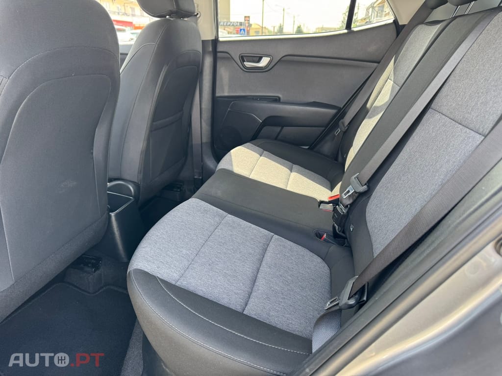 Kia Stonic 1.2 Dynamic