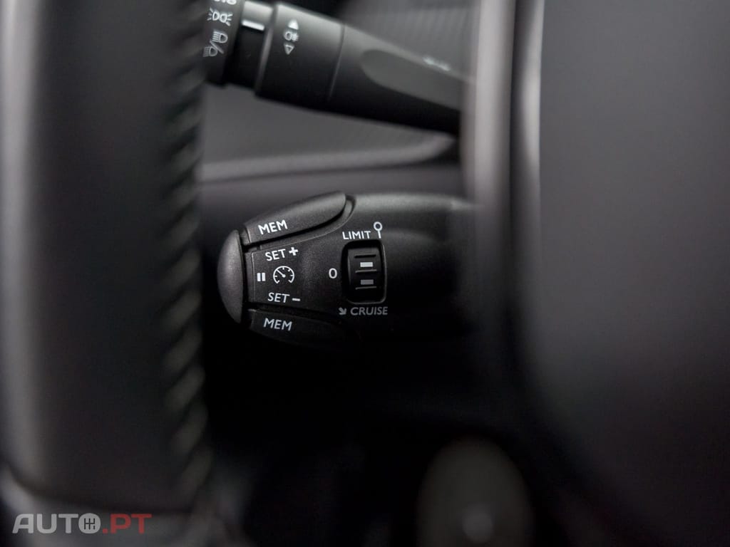 Peugeot E-208 50 kWh Active