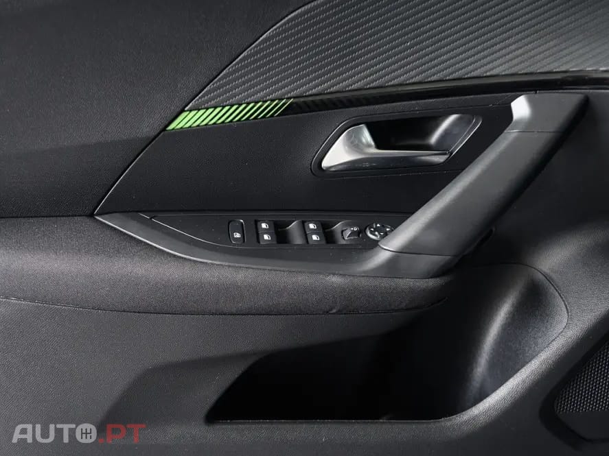 Peugeot 2008 1.2 PureTech Style