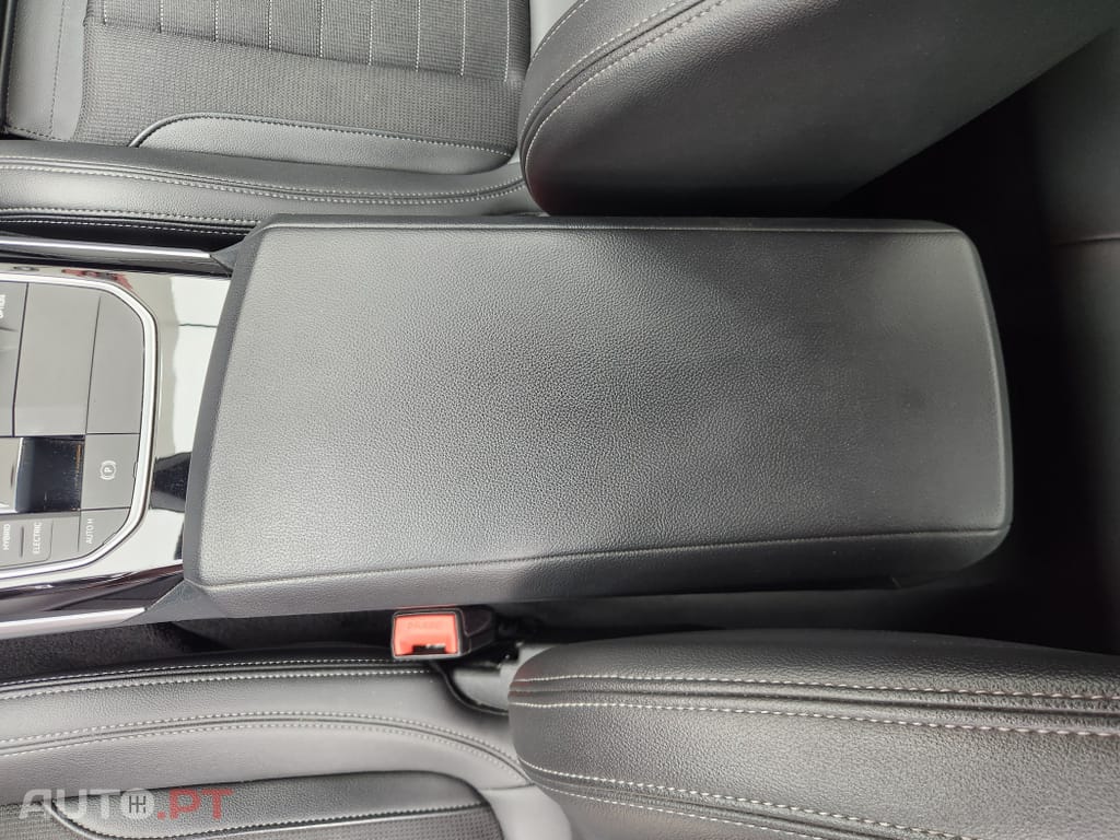 BMW 320 e Line Sport Auto