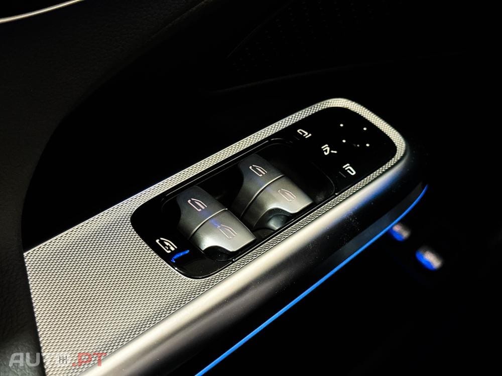 Mercedes-Benz E 300 e 9G-TRONIC AMG Line