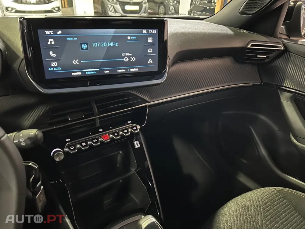 Peugeot 2008 1.2 PureTech Style