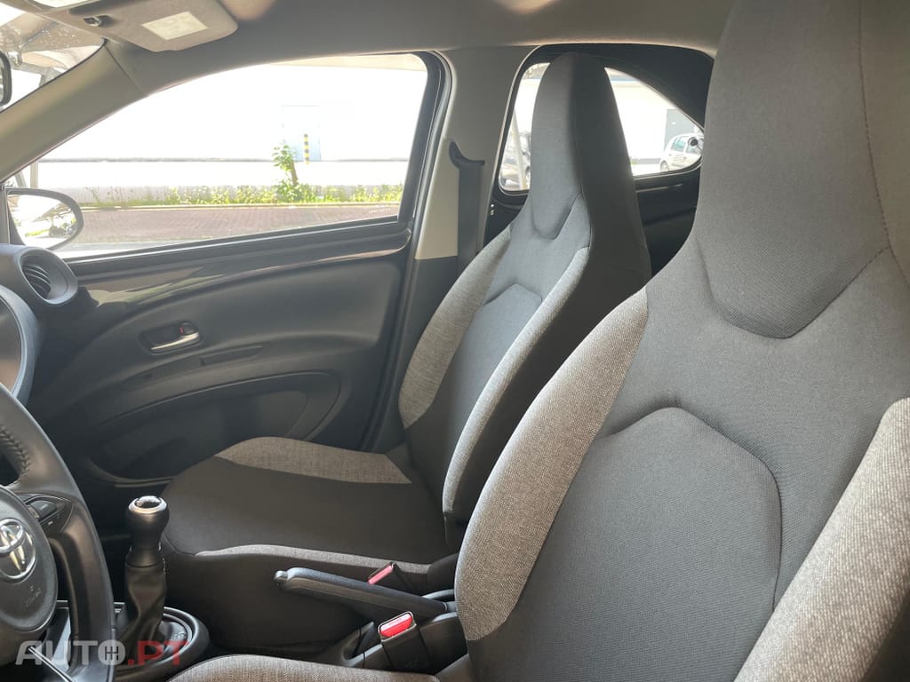 Toyota Aygo X 1.0 Envy