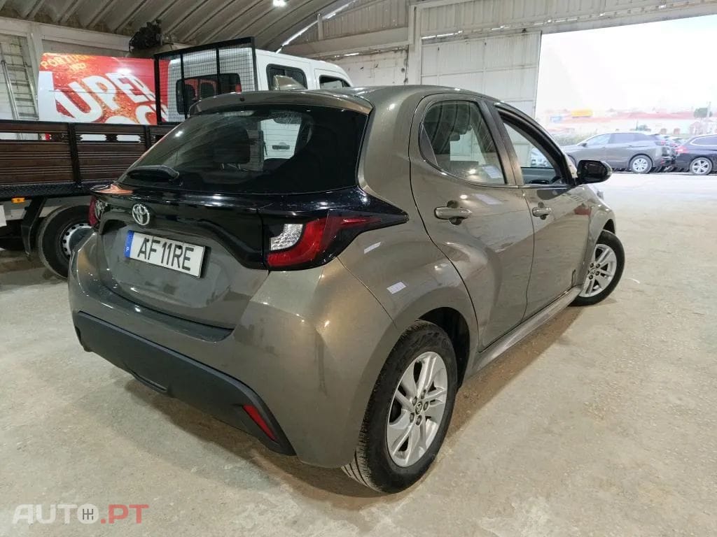 Toyota Yaris 1.0 VVT-i Comfort Plus