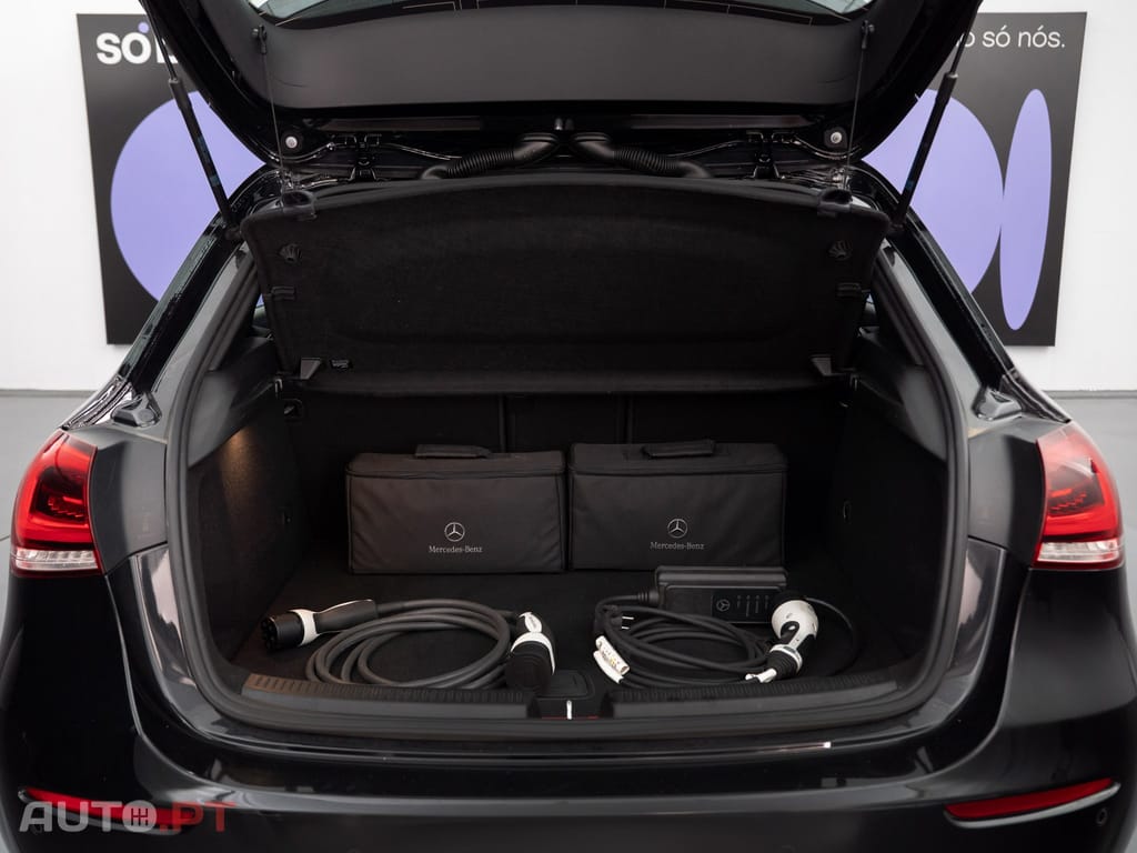 Mercedes-Benz A 250 e Style Plus